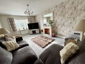 Sitting Room- click for photo gallery